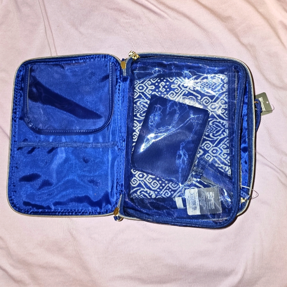 4 Piece Travel Toiletry Organization Bags. - Picture 5 of 8